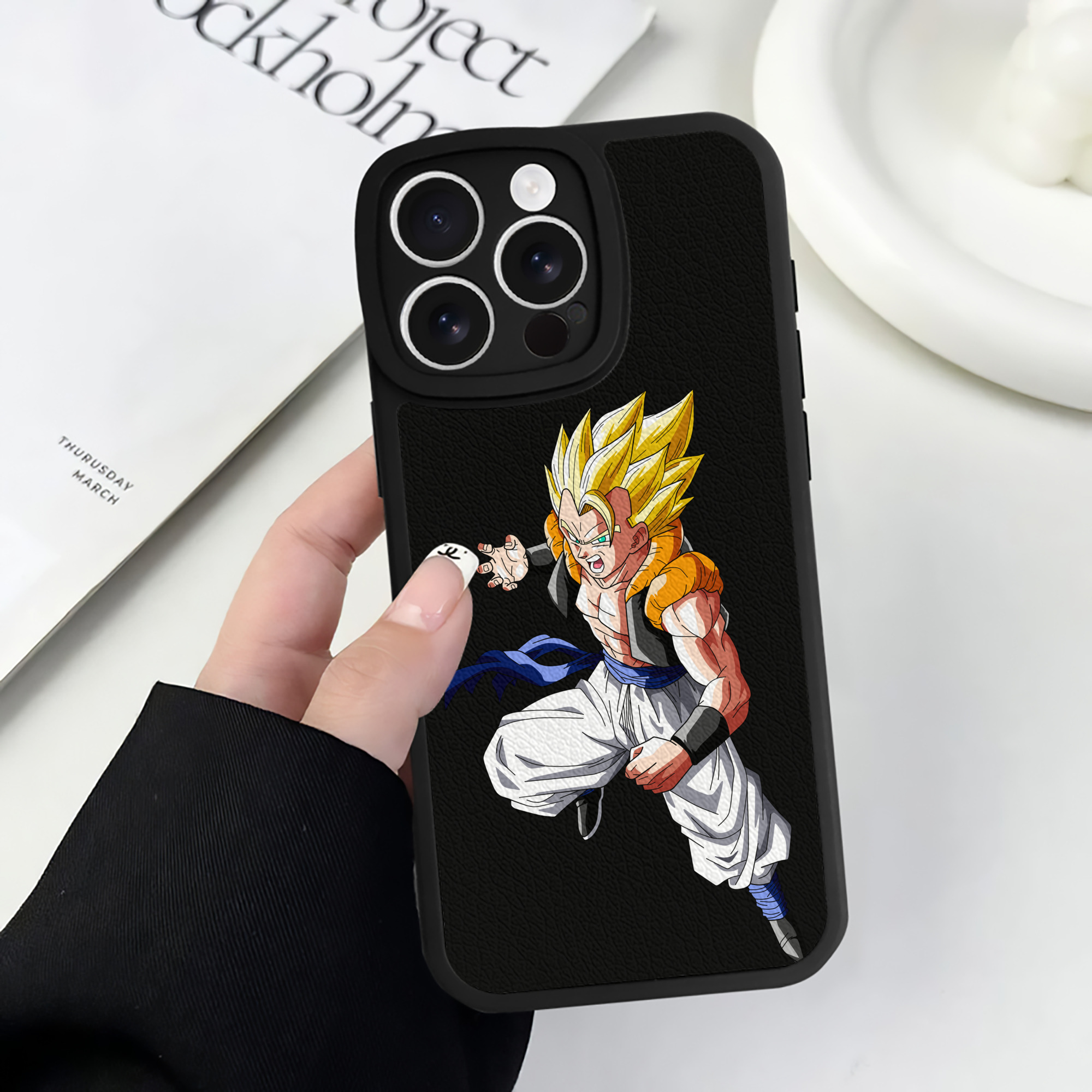 （画像用） ドラゴンボール ベジータ四世（Bejīta Yonsei）DRAGON BALL Vegeta IV 【iPhone 16シリーズ対応】シリコンスマホケース（レザー調） 材質：シリコン